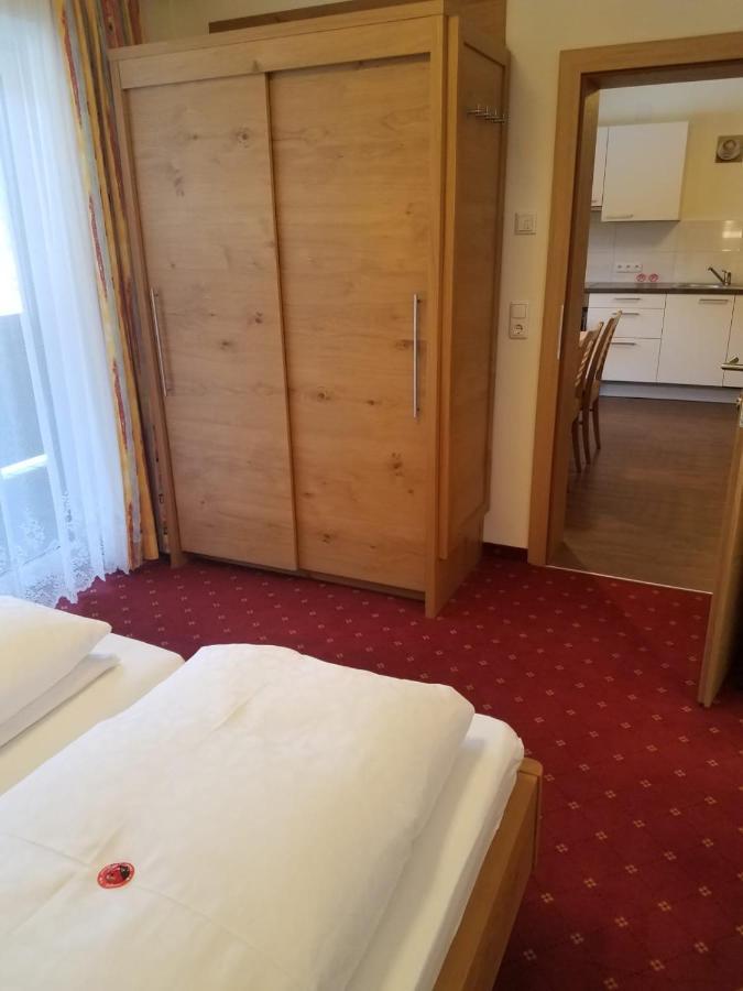 Aparthotel Hohe Bruecke ミッタージル エクステリア 写真
